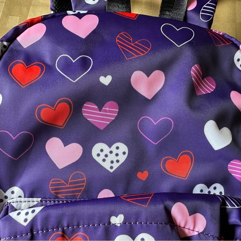 Heart Patterned Backpack NEW - Picture 3 of 7